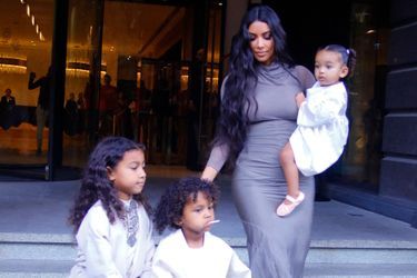 Kim Kardashian et ses enfants en Arménie le 7 octobre 2019