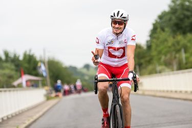 Claude Dartois sur les routes du Tour de France mercredi.