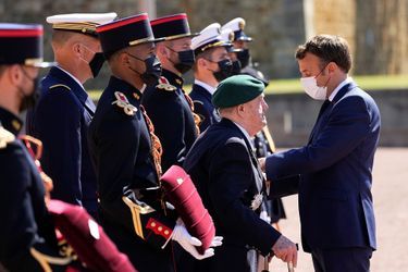 Emmanuel Macron a élevé Léon Gautier, 98 ans, au rang de grand officier de la légion d'honneur.