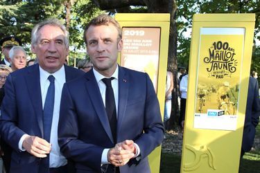 Emmanuel Macron aux côtés de François Bayrou vendredi 19 juillet à Pau.