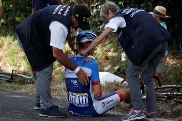 Niki Terpstra a été victime d'une chute à trente kilomètres de l'arrivée.