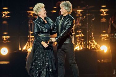 Pink et Bon Jovi aux Billboard Music Awards à Los Angeles le 23 mai 2021
