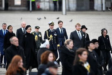 La reine Maxima et le roi Willem-Alexander des Pays-Bas à Amsterdam, le 4 mai 2021