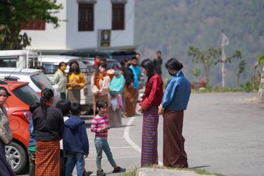 La famille royale du Bhoutan en visite dans l’est du royaume, en mars-avril 2021