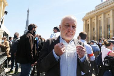 François Berléand à la manifestation de soutien à la famille de Sarah Halimi à Paris le 25 avril 2021