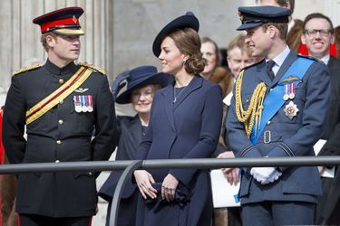 Harry, Kate et William lors d'un service à la mémoire des soldats britanniques tués en Afghanistan en mars 2015