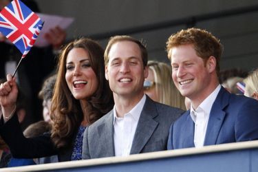 Kate, William et Harry lors d'un concert en l'honneur de la reine pour son jubilé de diamant en juin 2012
