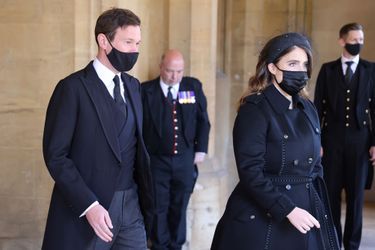 La princesse Eugenie et son mari Jack Brooksbank quittant les funérailles du prince Philip à Windsor le 17 avril 2021