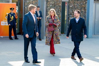 La reine Maxima et le roi Willem-Alexander des Pays-Bas dans une école primaire à Amersfoort, le 23 avril 2021