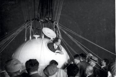 Auguste Piccard, dans son ballon stratosphérique en 1931.