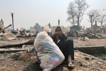 Un incendie a éclaté dans un camp de réfugiés rohingyas au Bangladesh, le 22 mars 2021.