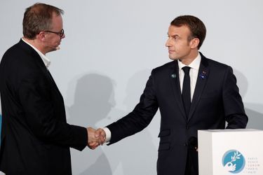 Christophe Deloire et Emmanuel Macron en novembre au forum de la Paix. 
