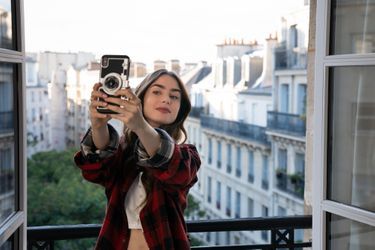 La série "Emily in Paris" a reçu deux nominations aux Golden Globes 2021