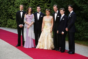 La princesse Alexandra de Luxembourg, avec ses parents et ses frères, le 1er juillet 2006