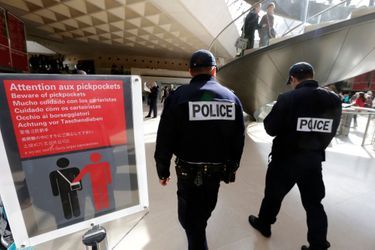 Depuis le début de l’année, selon la préfecture de police de Paris, les vols à la tire par des bandes organisées ont augmenté de 33 % sur les lignes des métros, RER et Transilien de la capitale