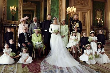 La photo officielle du mariage des Sussex en mai 2018