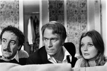 Peter Sellers, Christopher Plummer et Catherine Schell dans "Le Retour de la panthère rose" en 1975.