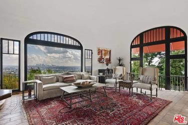 L'ancienne propriété de Marlon Brando à Hollywood Hills a été mise en vente au début de l'année 2021 pour 4,295 millions de dollars