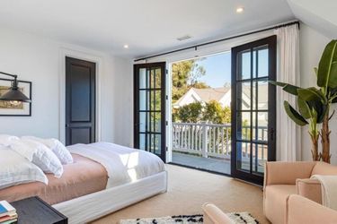 La nouvelle maison de Dakota Johnson et Chris Martin à Malibu, achetée fin 2020 pour 12,5 millions de dollars