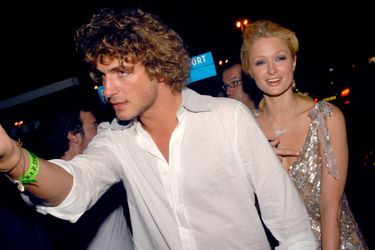 Stavros Niarchos III (héritier grec) et Paris Hilton ont vécu une relation très médiatique entre 2005 et 2007