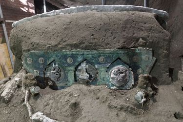Le char a été découvert à Civita Giuliana, un quartier situé à quelques centaines de mètres au nord du parc archéologique de Pompéi.