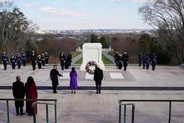 Joe Biden et Kamala Harris au cimetière national d'Arlington, le 20 janvier 2021.