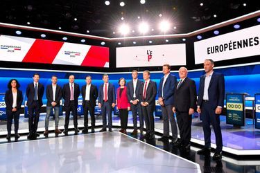 Les candidats aux élections européennes sur le plateau de France 2, jeudi.
