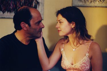 Jean-Pierre Bacri et Emilie Dequenne sur le tournage d'«Une femme de ménage» en 2002. 