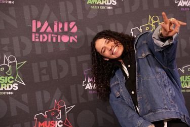 Hatik aux NRJ Music Awards à Boulogne-Billancourt le 5 décembre 2020