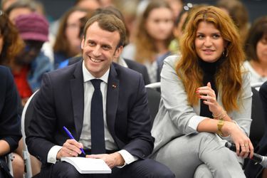 Emmanuel Macron et Marlène Schiappa lors d'un débat à Pessac la semaine dernière.