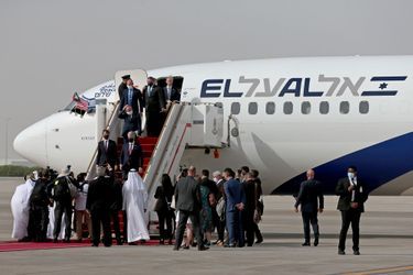 Le gendre de Donald Trump Jared Kushner est arrivé lundi à Abou Dhabi après avoir pris le &quot;premier vol commercial direct&quot; entre l&#039;Etat hébreu et les Emirats arabes unis.