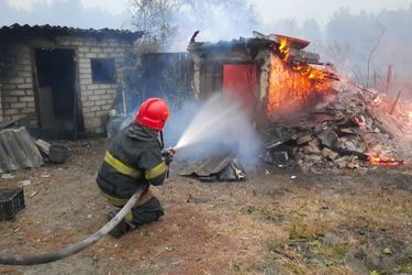 Près de 150 incendies se sont déclarés mercredi dans la région de Lougansk, en Ukraine, ravageant au total plus de 11.000 hectares et faisant neuf morts.