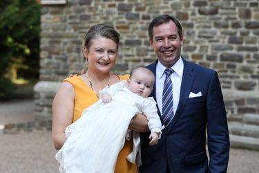 Le prince Charles de Luxembourg avec ses parents le prince héritier Guillaume et la princesse Stéphanie à l'abbaye de Clervaux, le 19 septembre 2020