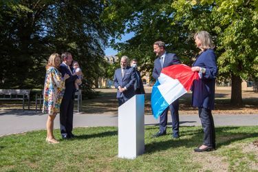 Le prince Charles de Luxembourg avec le prince héritier Guillaume et la princesse Stéphanie, Xavier Bettel, Dan Kersch, Lydie Polfer et Serge Wilmes à Luxembourg, le 21 septembre 2020
