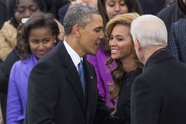 Beyoncé (entre Barack Obama et Joe Biden) lors de la seconde investiture de Barack Obama à Washington le 21 janvier 2013