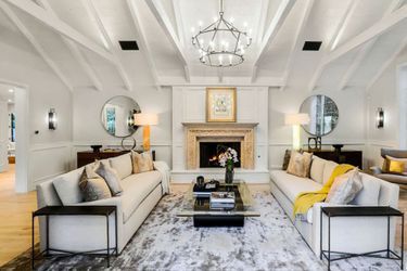 Cameron Diaz et Benji Madden ont acheté cette maison à Beverly Hills pour 14,7 millions de dollars