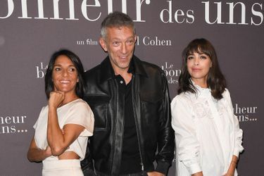 Florence Foresti, Vincent Cassel et Bérénice Béjo à l'avant-première du film «Le Bonheur des uns...» au cinéma Pathé Opéra Premier à Paris, le 8 septembre 2020