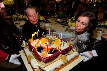 L'ex-roi Michel de Roumanie fête ses 90 ans avec la reine Sofia d'Espagne, sa cousine, le 25 octobre 2011 à Bucarest