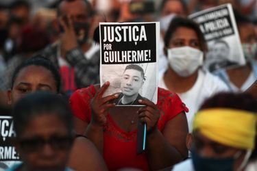 Manifestation après la disparition de Guilherme, 15 ans, à Vila Clara, le 16 juin 2020.