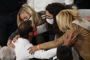 Rafael Nadal s'est précipité dans les bras de son clan.
