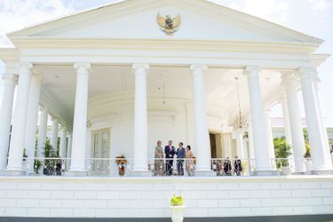 La reine Maxima et le roi Willem-Alexander des Pays-Bas avec le président indonésien Joko Widodo et sa femme Iriana à Jakarta, le 10 mars 2020