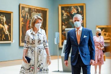 La reine Mathilde et le roi des Belges Philippe visitent le Musée Old Masters à Bruxelles, le 19 mai 2020