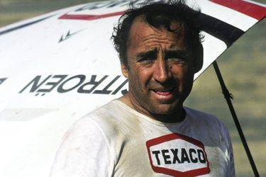 Claude Brasseur au Paris-Dakar en 1981. 