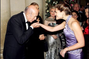 Valéry Giscard d'Estaing avec la princesse héritière Victoria de Suède, le 4 décembre 2006