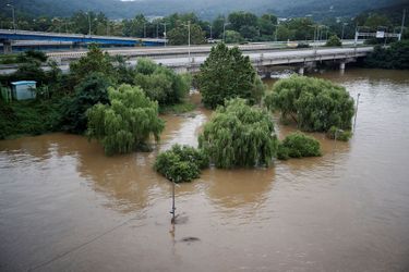 Un parc submergé par l&#039;eau à Séoul, en Corée du Sud, le 6 août 2020