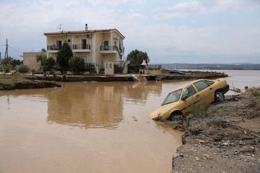 Un quartier inondé sur l&#039;île d&#039;Eubée en Grèce le 9 août 2020