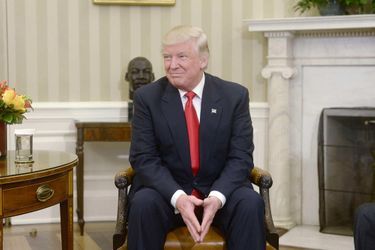 Donald Trump dans le Bureau ovale, le 10 novembre 2016.