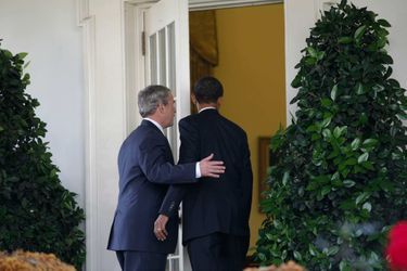 George W. Bush et Barack Obama à la Maison-Blanche, le 10 novembre 2008.