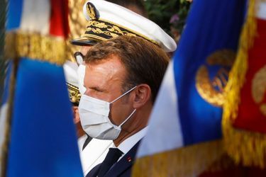 Emmanuel Macron lors des commémorations de la libération de Bormes-les-Mimosas
