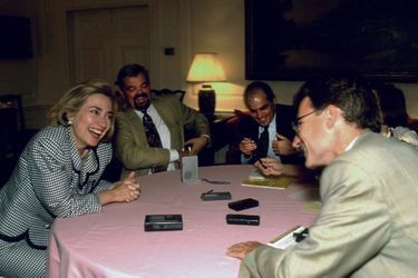Washington, 1994, à la Maison-Blanche avec la première dame Hillary Clinton.